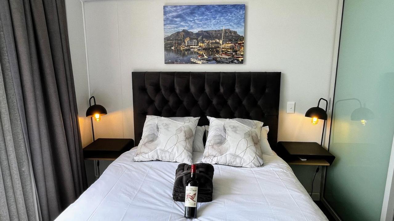 Modern Luxury Studio With Breathtaking City Views - No Load Shedding Kapstaden Exteriör bild